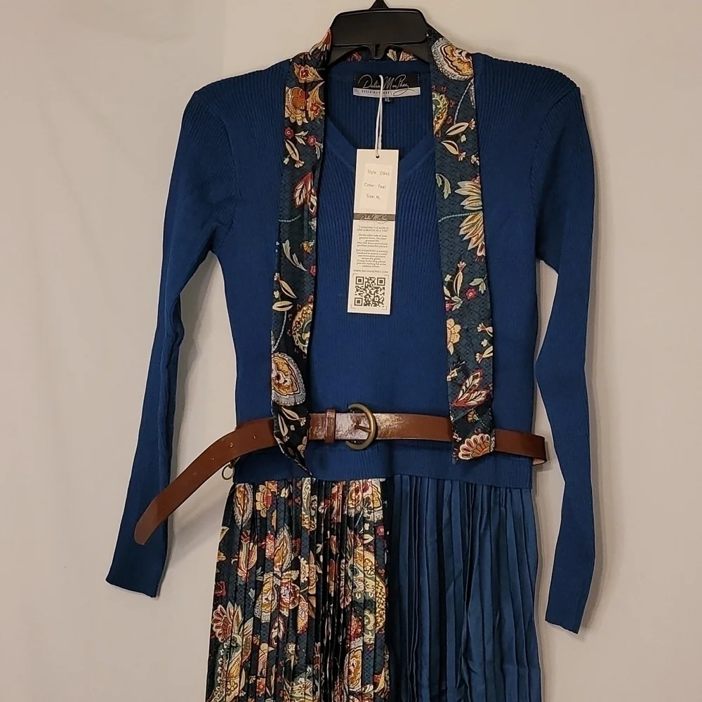 𝅺Dalia Macphee Jewel Neck Sweater Dress with Paisley Pleated Skirt